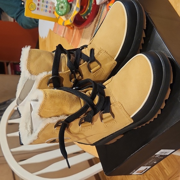 Sorial Other - Sorel Ladies waterproof Insolated Boots